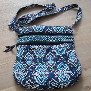 Vera Bradley triple zip cross bag